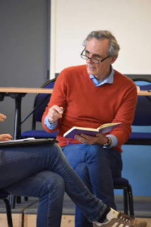 Emotions et relation dans les états dépressifs. Dr Julien BETBÈZE Emotions et relation dans les états dépressifs. Dr Julien BETBÈZE