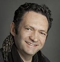 Communiquer avec les patients dans le cadre des urgences. Dr Ernil HANSEN et  Dr Franck Garden-Brèche Congrès International Hypnose et Douleur, Communiquer avec les patients dans le cadre des urgences. Dr Ernil HANSEN et  Dr Franck Garden-Brèche Congrès International Hypnose et Douleur,