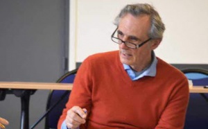 Emotions et relation dans les états dépressifs. Dr Julien BETBÈZE Emotions et relation dans les états dépressifs. Dr Julien BETBÈZE